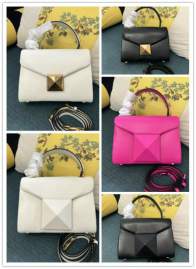 Picture of Valentino Handbags _SKUfw126238134fw